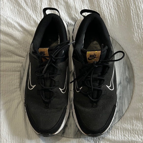 Nike 10 Crater Remixa
Black Dark Smoke Grey White (Women's) - Picture 3 of 14